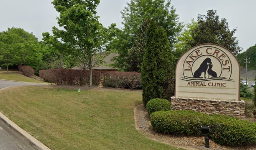 Lake Crest Animal Clinic