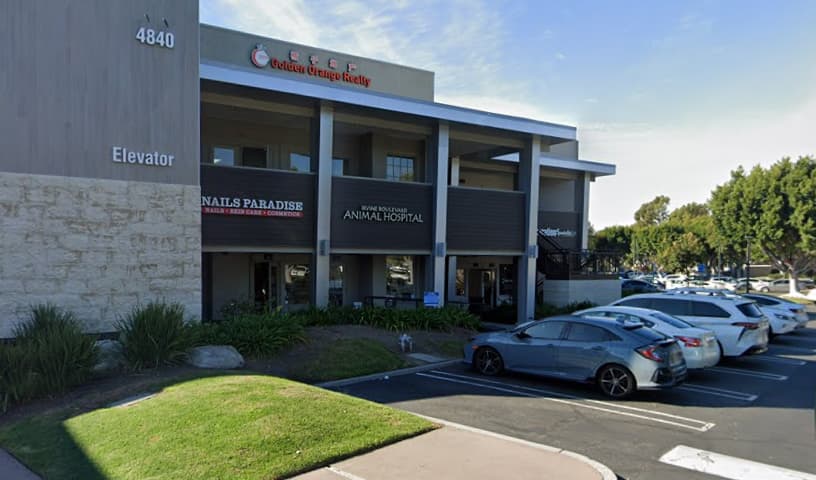 VCA Irvine Boulevard Animal Hospital