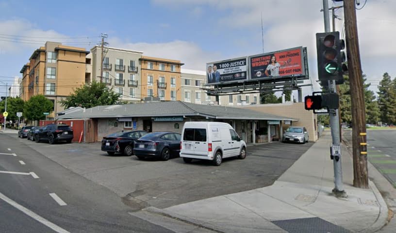 Lincoln Avenue Veterinary Clinic