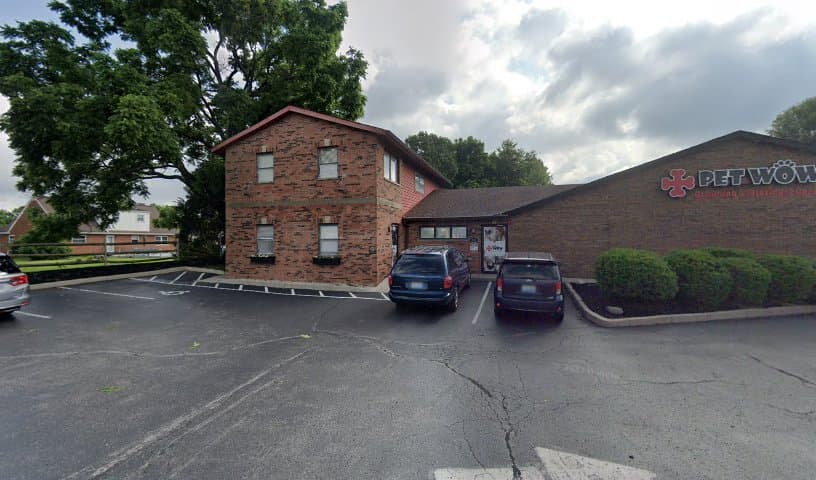PetWow Grooming and Veterinary Care - Highland Heights