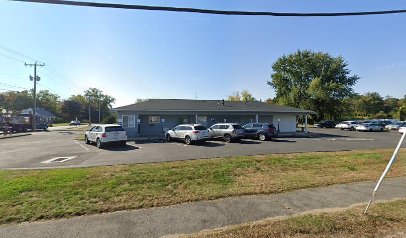 Feeding Hills Veterinary Clinic