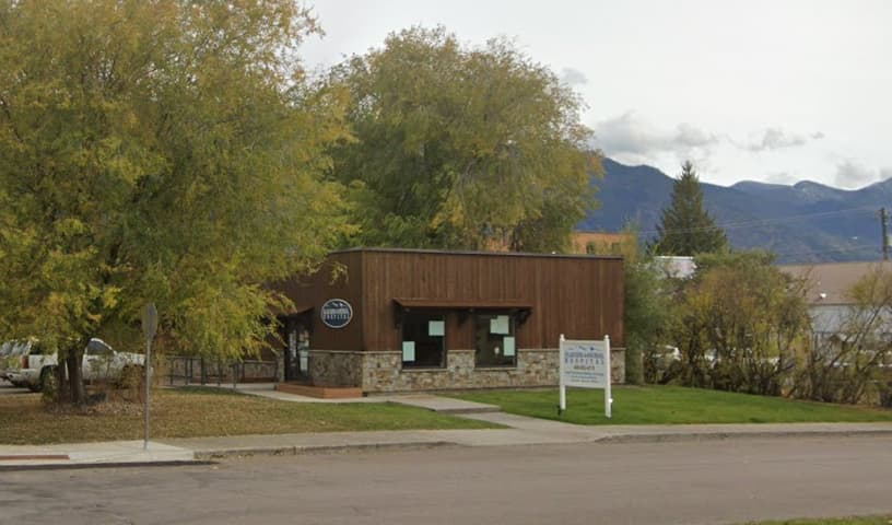 Glacier Animal Hospital