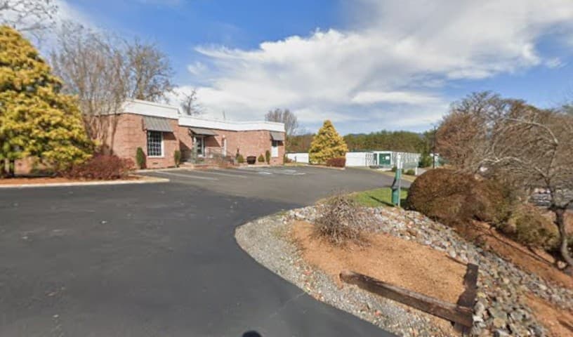 Animal Hospital At Reems Creek