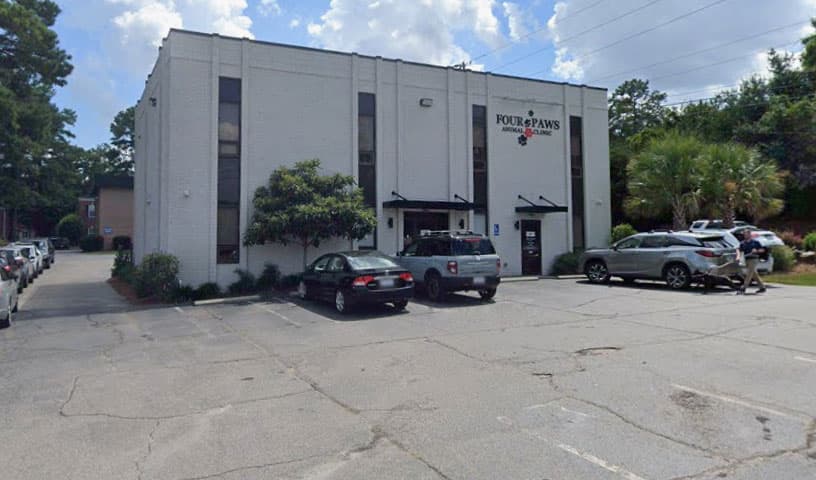 Four Paws Animal Clinic