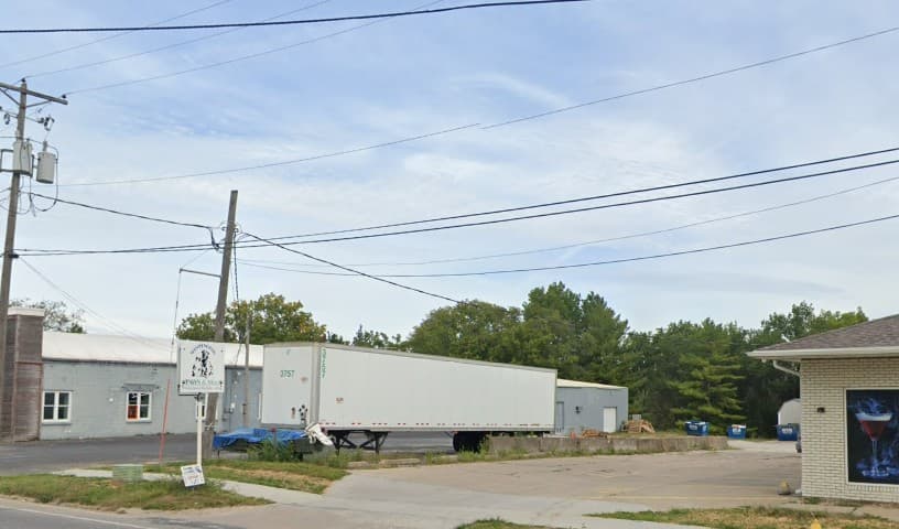 Paws & More Animal Shelter