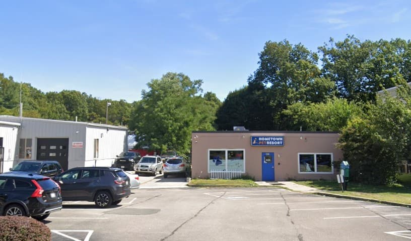 Hometown Pet Resort LLC