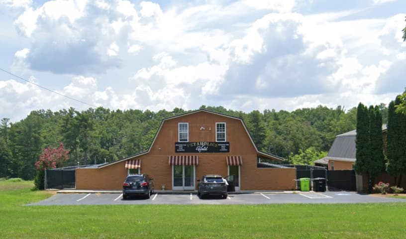 Petaholics Hotel