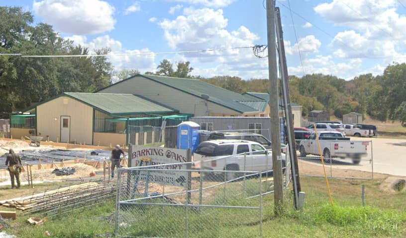 Barking Oaks Pet Resort